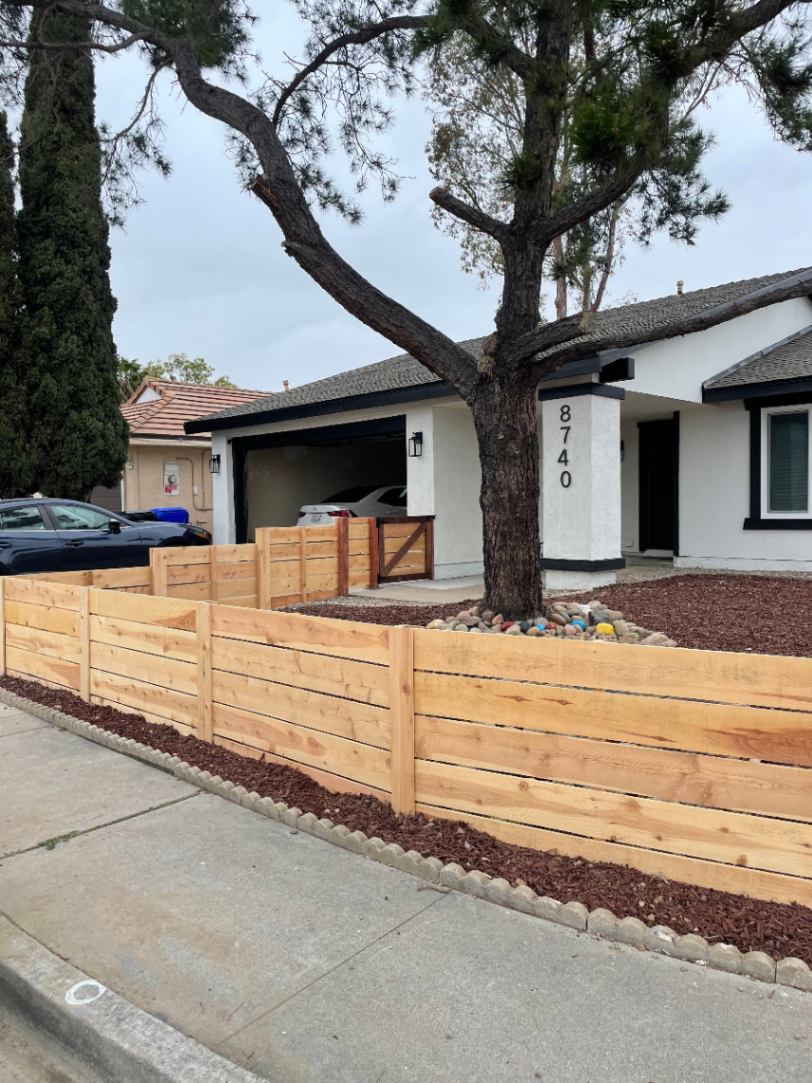 Cedar privacy fence in Mira Mesa